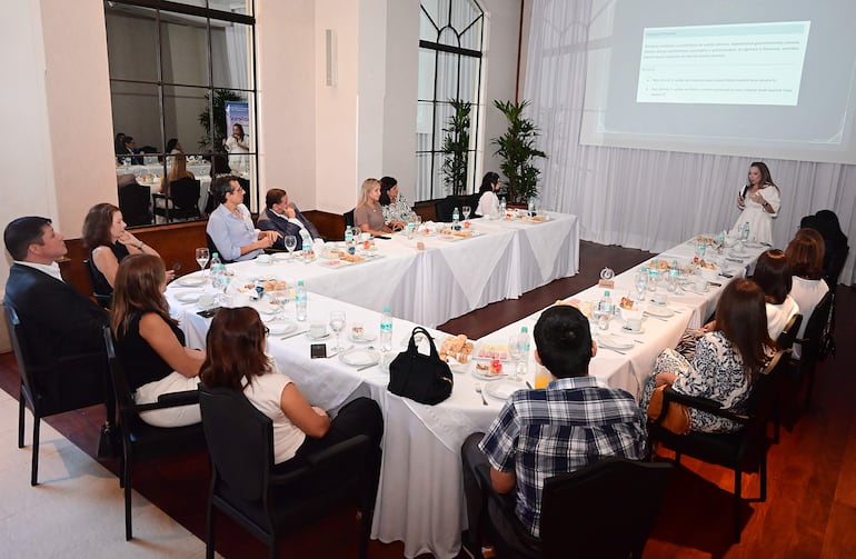 El estudio, liderado por la Dra. Elizabeth Valinotti Delmás, incluye a 16 profesionales de prestigio.