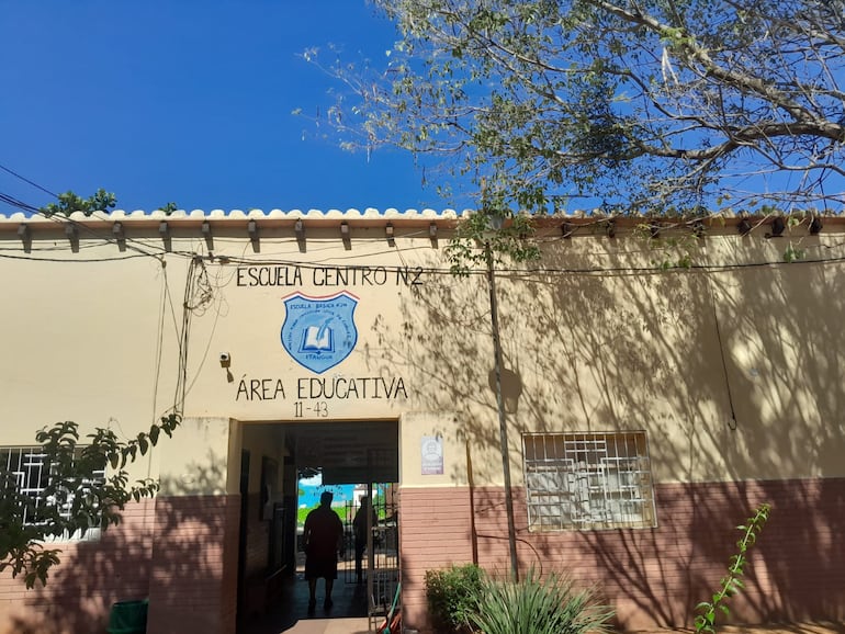 Alumnos que fueron picados por avispas fueron trasladados al Hospital Distrital de la ciudad.