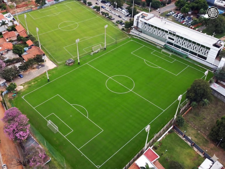 La Villa Olimpia, ubicada en la Zona Norte de Fernando de la Mora, es la base de operaciones del plantel profesional franjeado.