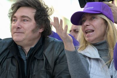 El presidente de Argentina, Javier Milei, y su hermana Karina Milei.