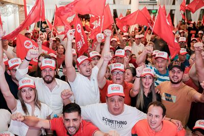 Daniel Pereira Mujica junto a colorados libres, Miguel Prieto, el senador Rubén Velázquez y otros. 