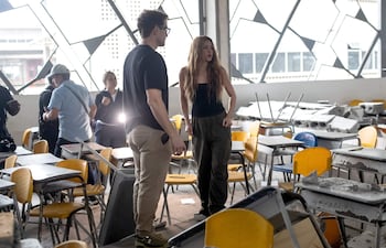 La cantante colombiana Shakira visitó la Institución educativa Carrasquilla Industrial, luego del terremoto de magnitud 7,4 en Quibdó (Colombia). (EFE/ STR)