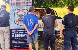 Los detenidos Florentino Santacruz Trinidad (62 años) y Pedro Fabián Benítez Arguello (28 años).