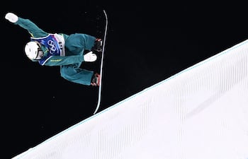 La australiana Meila Stalker compite en la primera manga de la final femenina de snowboard big air durante los Juegos Olímpicos de Invierno Milano Cortina 2026 en el Livigno Snow Park, en Livigno (Valtellina), el 9 de febrero de 2026.