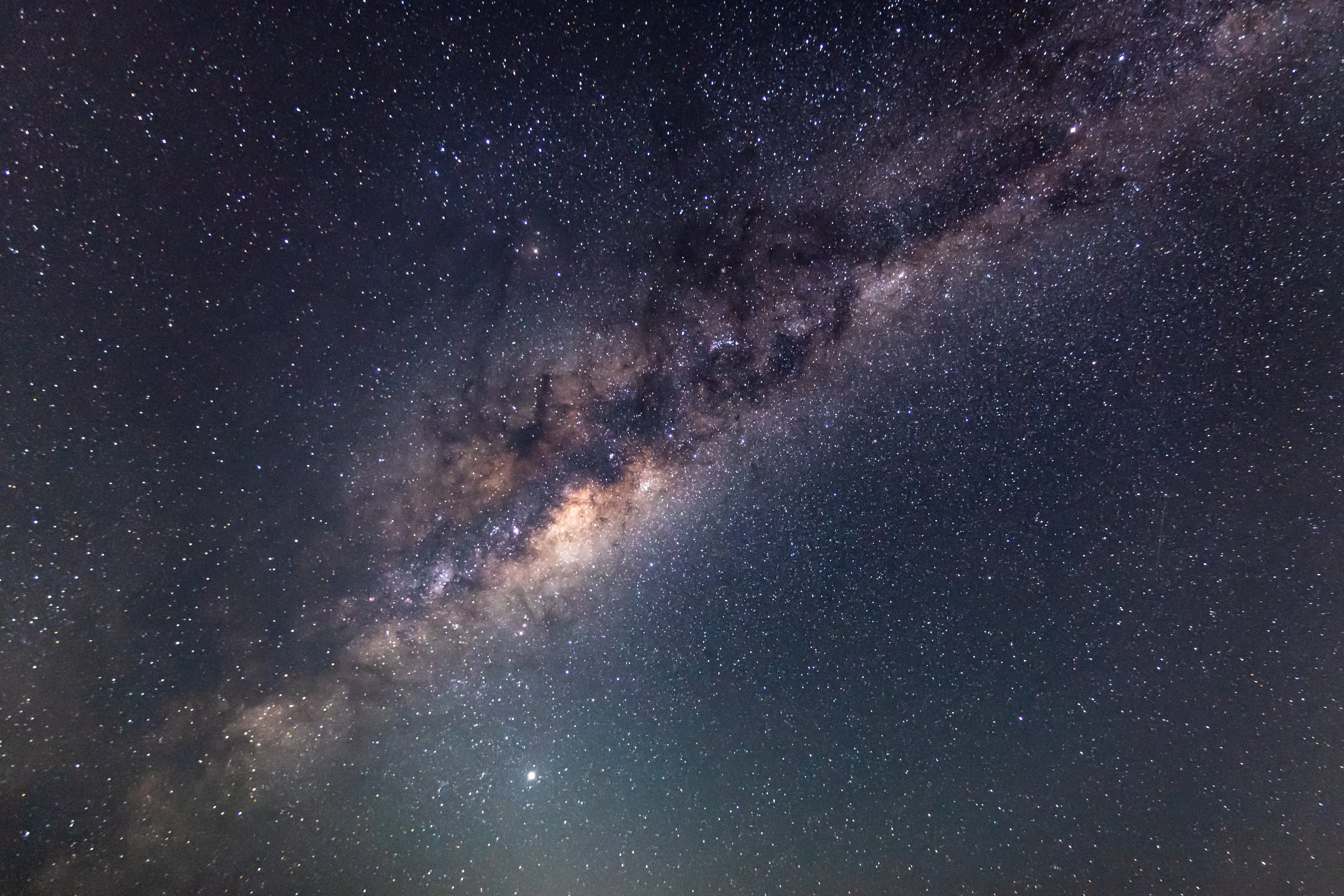 Descubren un planeta errante a 3 pársecs de distancia de la Tierra