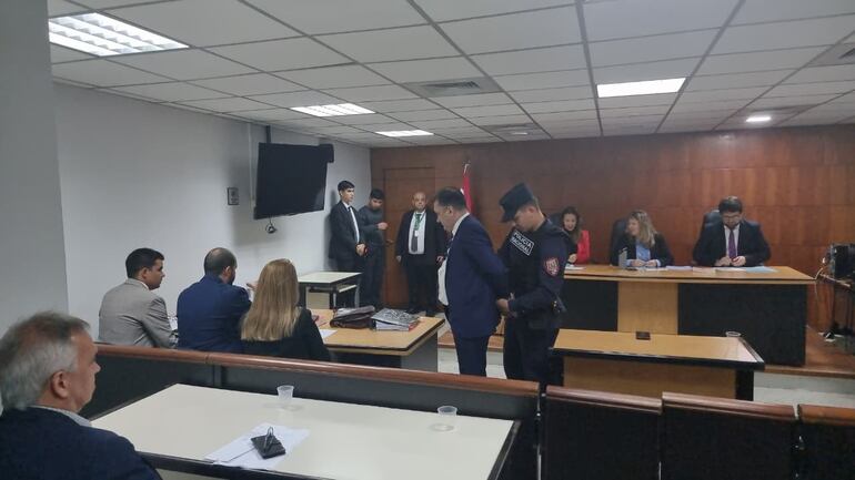 Imputaron por lavado de dinero a Edgardo Kueider en Paraguay tras detectar la compra de seis departamentos