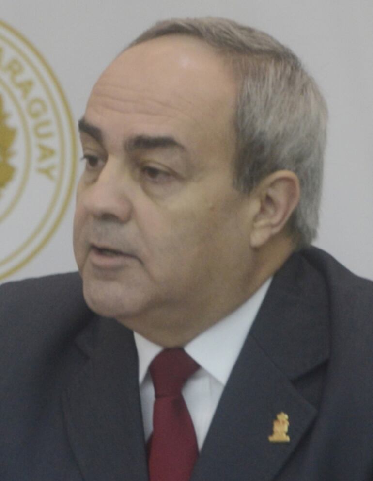 Agustín Lovera Cañete, miembro del Tribunal de Apelación, 3ª sala, afirmó que el derecho a la información debe primar.