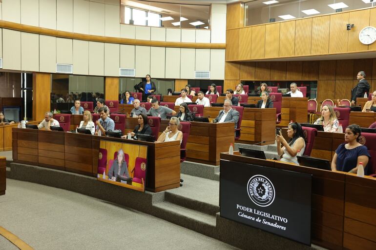 Vecinos afectados con la construcción de la Ruta Elevada PY02.