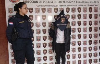 La mujer quedó detenida en la Dirección de Policía Nacional en Alto Paraná.