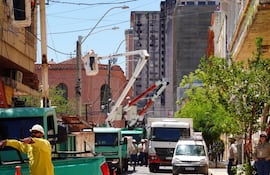 Visita técnica de obras subterráneas en el centro de Asunción.