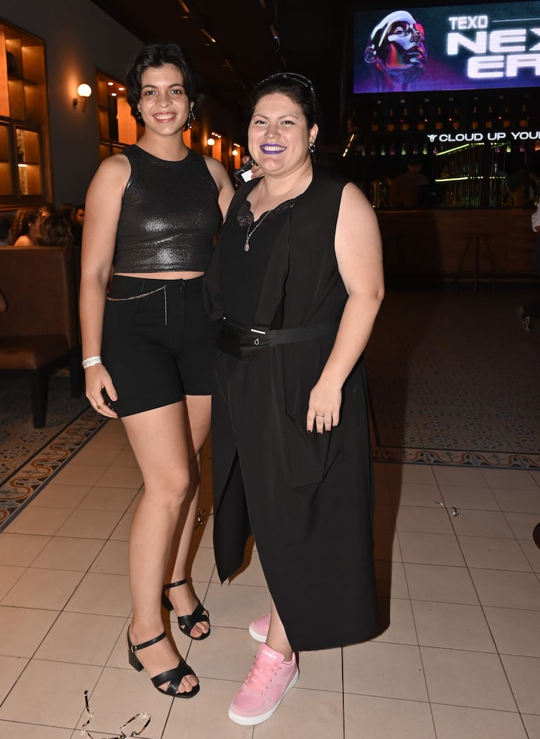 Oilda Rodi y Brenda Liuzzi. 