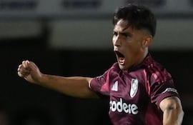 Matías Rojas proseguirá su carrera en Libertad.