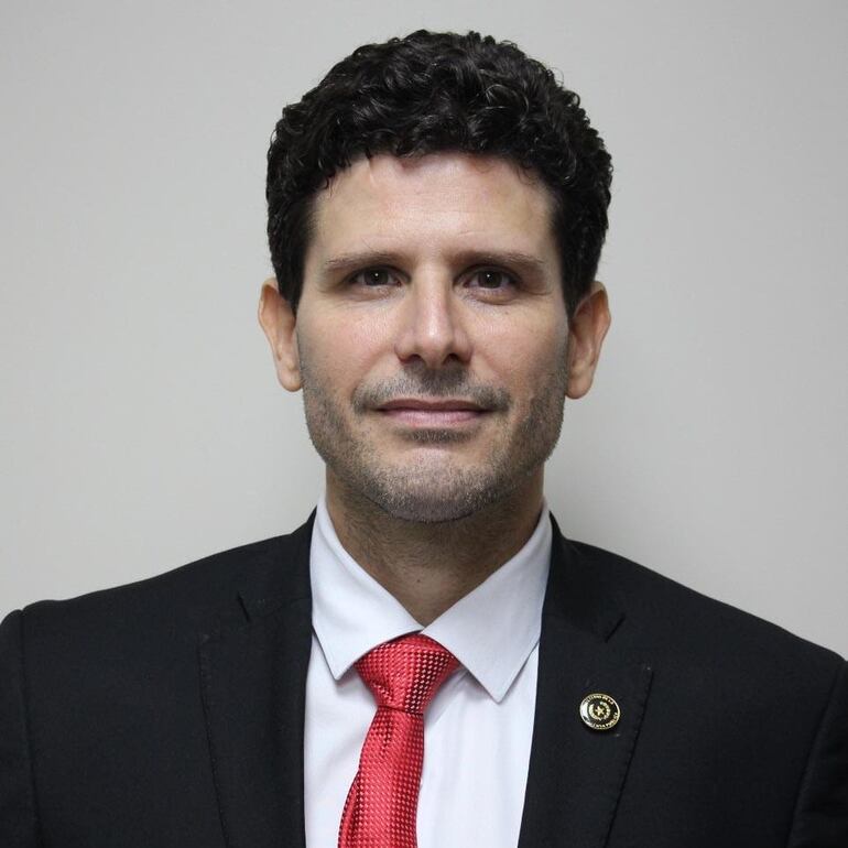 Abg. Martin Patricio Muñoz Carman.