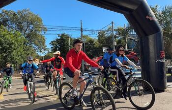 Villamorra Shopping y E-Cycles invitan a la ciudadanía a sumarse a un paseo gratuito de 20 kilómetros en bicicleta, en el marco de Octubre Rosa, para promover la actividad física y la prevención.