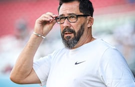 El argentino Pablo Andrés Sánchez Spucches, popularmente conocido como "vitamina", entrenador de Olimpia.