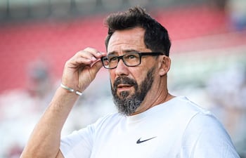 El argentino Pablo Andrés Sánchez Spucches (53 años), entrenador de Olimpia popularmente conocido como "Vitamina". (Foto: @elClubOlimpia)