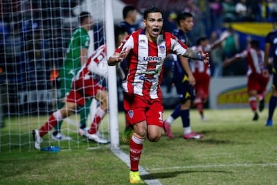 Osvaldo Rafael Argüello Pereira (33 años), del Benjamín Aceval de Villa Hayes, el máximo goleador de la División Intermedia, con ocho anotaciones.