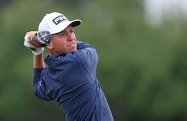 Sam Stevens lidera el Abierto de Estados Unidos de golf al cabo de la primera jornada.