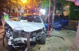 Choque en el barrio General Díaz deja a una mujer herida.