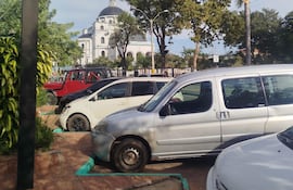 Instan a denunciar cobros ilegales en el estacionamiento del centro urbano.