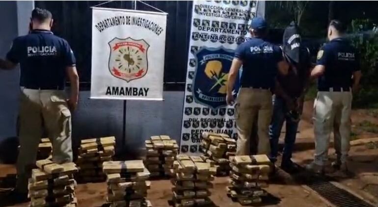 La Policía detectó el transporte de un cargamento con más de 150 kilos de marihuana.