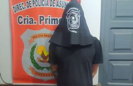 Detenido con réplica de arma tras amenazar a policías en el Palacio de Justicia.