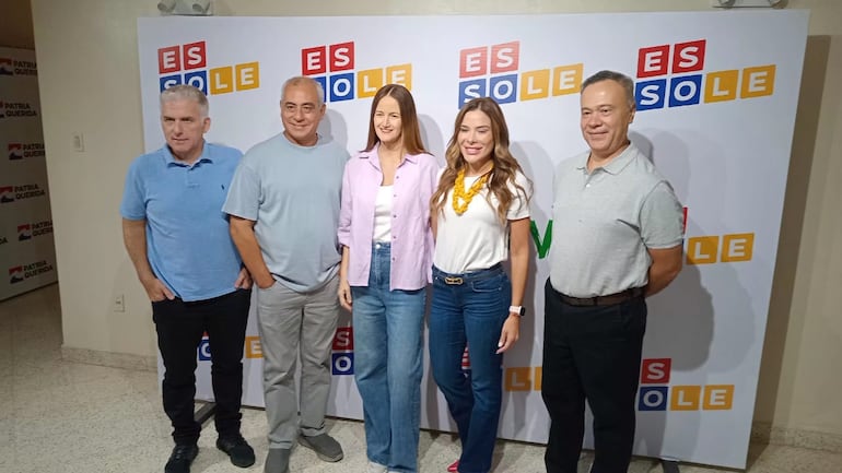 Soledad Núñez y concejales del PLRA.