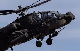 Un helicóptero militar polaco durante un ejercicio de entrenamiento.