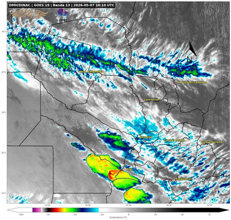 Mapa satelital de Paraguay con patrones de nubes y precipitaciones, sin personas visibles en la imagen.