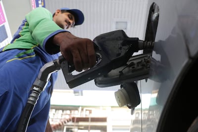 Estaciones de servicio de emblemas privados aplicaron hoy el cuarto reajuste en el precio de los combustibles en lo que va del 2026