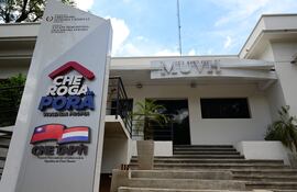 Baja aprobación de créditos en Che Róga Porã, informalidad y deudas, los principales obstáculos.