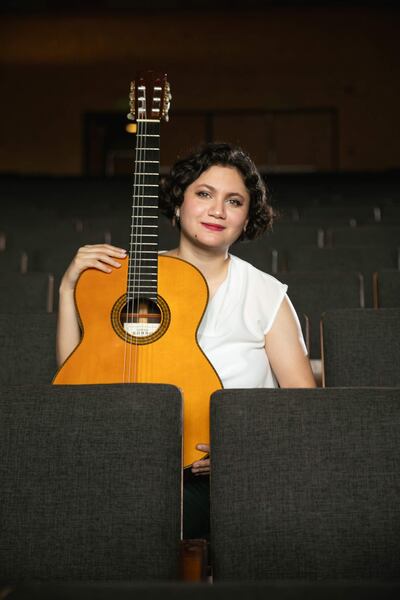 Micaela Núñez es una de las nuevas referentes de la guitarra clásica paraguaya en la actualidad.