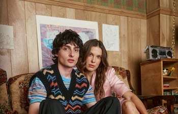 STRANGER THINGS, SEASON 5. Finn Wolfhard y Millie Bobby Brown. Cr. Emily Lipson/NETFLIX © 2025