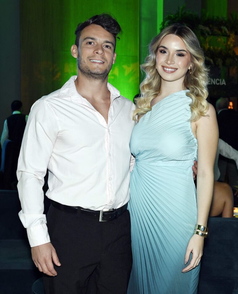 Remo Benzi junto con Sofia Alfonso. 