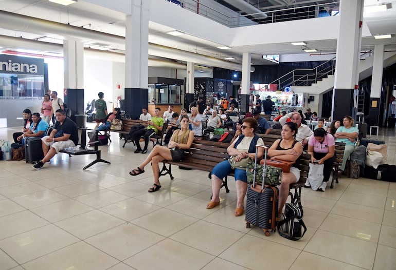 Semana Santa: esperan a 150.000 pasajeros en Estación de Buses de Asunción