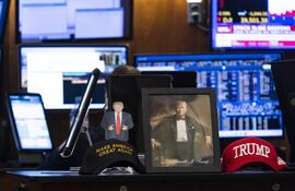 Economistas aún no hablan de “crac” como en 1929, pero crece el temor a una recesión global por efecto de los aranceles impuestos por el gobierno de Donald Trump en Estados Unidos.