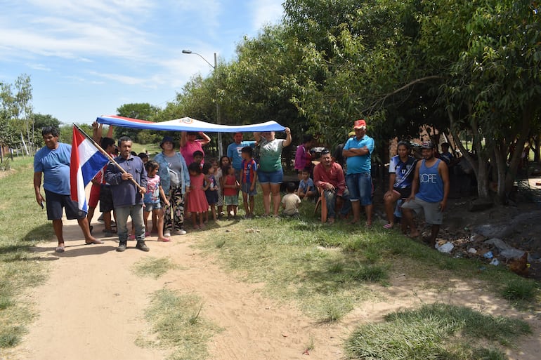 “Queremos agua ya”, dicen con desesperación en el Lote 20 de Ayolas