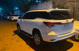 Toyota Fortuner robada en Brasil, recuperada en Paraguay anoche. Se registra un incremento de autos "cabrito" que se venden a través de las redes sociales.
