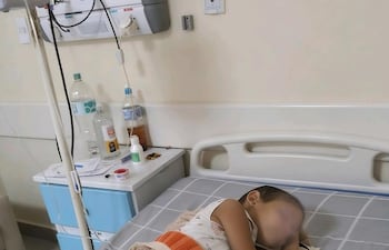 Familiares de una niña que lucha contra un agresivo cáncer conocido como linfoma de Burkitt de alto riesgo pide ayuda solidaria para sostener gastos de tratamientos.