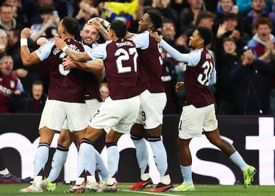 Aston Villa sigue ganando en la Liga de Campeones