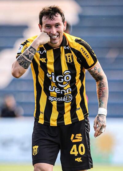 Fernando Fabián Fernández Acosta (33 años), delantero de Guaraní.
