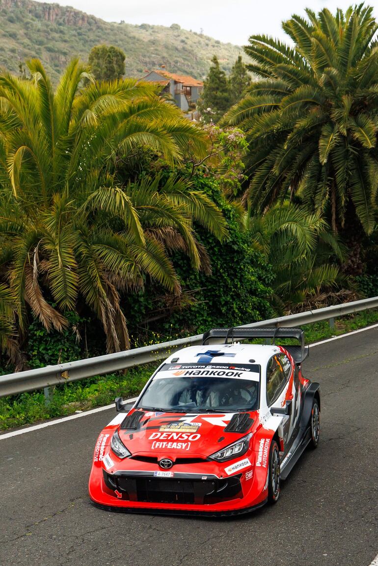 Sami Pajari (Toyota GR Yaris Rally1) completó el podio en Islas Canarias. Fotos: Toyota Gazoo Racing Facebook.