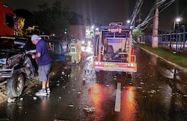 Fuerte choque sobre la avenida San Antonio.