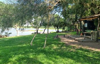 Centu Cué, a orillas del río Tebicuary, en Villa Florida, Misiones.