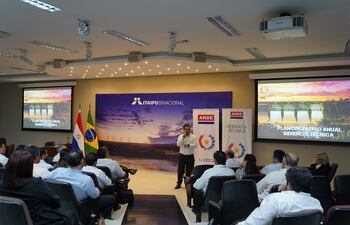 Presentación del Plan Operativo Anual 2025, de la ANDE.