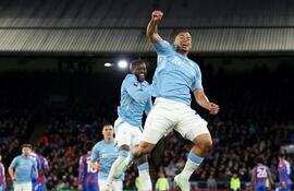 El brasileño Murillo anotó el gol del empate para el Nottingham Forest frente al Crystal Palace, que mantiene a su equipo con el sueño de competiciones europeas.