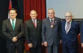 Lauro Ramírez, Miguel Christ, Juan José Benítez Rickmann y Nicolás Latourrette Bo.