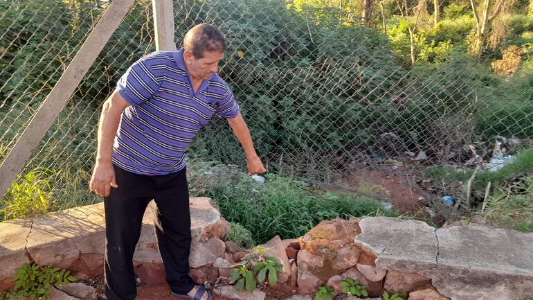 El intendente municipal de San Antonio, Santiago Aguilera, anunció la construcción de la muralla en la escuela San Agustín, para el próximo año.