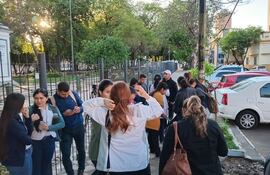 Protesta de postulantes al concurso para la sanidad de la Policía Nacional .