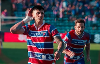 El delantero paraguayo Adam Bareiro, perteneciente a Fortaleza de Brasil, recientemente estuvo en el radar de Olimpia.